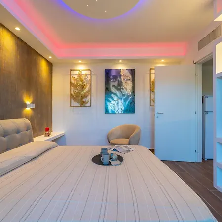 Brorent-la Maison Doree Apartment *