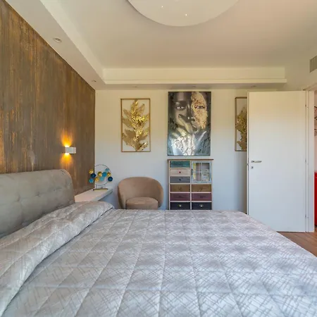 Brorent-la Maison Doree Olbia