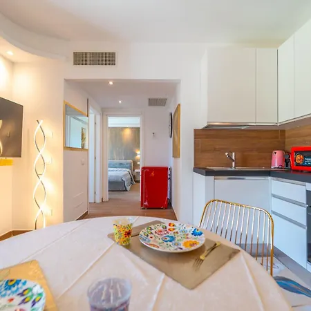 Brorent-la Maison Doree Apartment